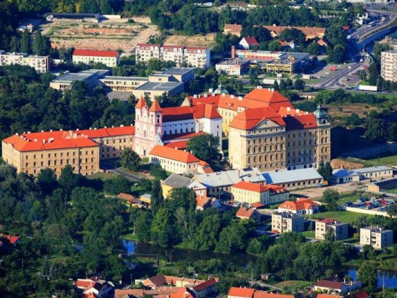 Rezidence Zvon Hotel Znojmo Exterior foto