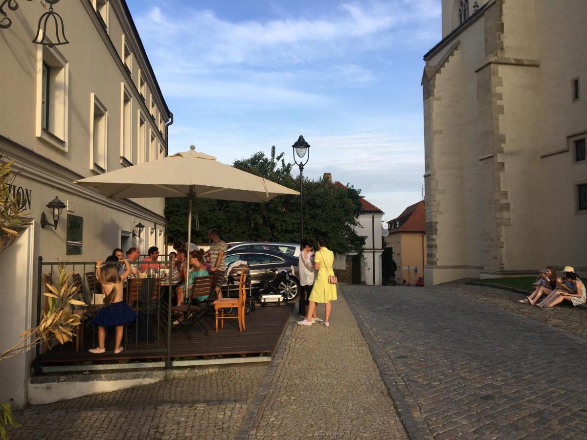 Rezidence Zvon Hotel Znojmo Exterior foto