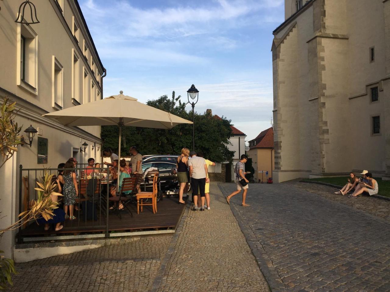 Rezidence Zvon Hotel Znojmo Exterior foto